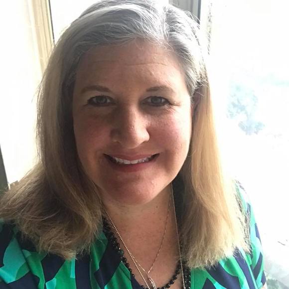 Meet your Posher, Alexandra - Picture 1 of 1